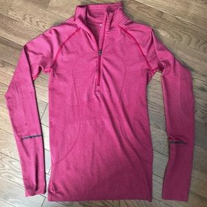 Lululemon top Size small